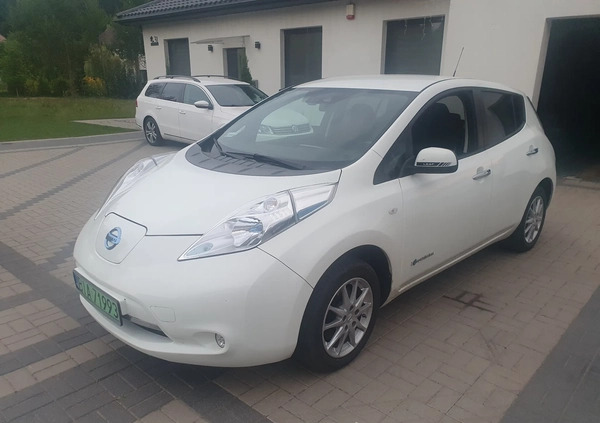 Nissan Leaf cena 42999 przebieg: 122000, rok produkcji 2016 z Białystok małe 46